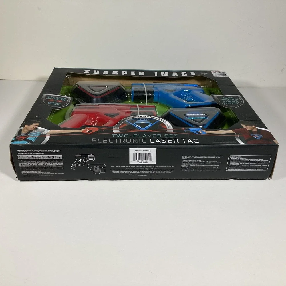 Sharper Image 2-Player Electronic Laser Tag Infrared Technology Lights Sound NIB